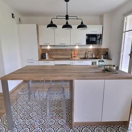 Charmant T2 Avec Balcon - Parking, Ac, Wifi أجاكسيو المظهر الخارجي الصورة
