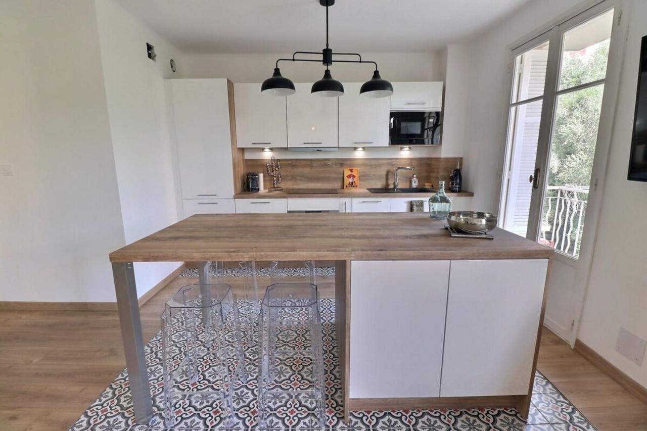 Charmant T2 Avec Balcon - Parking, Ac, Wifi أجاكسيو المظهر الخارجي الصورة