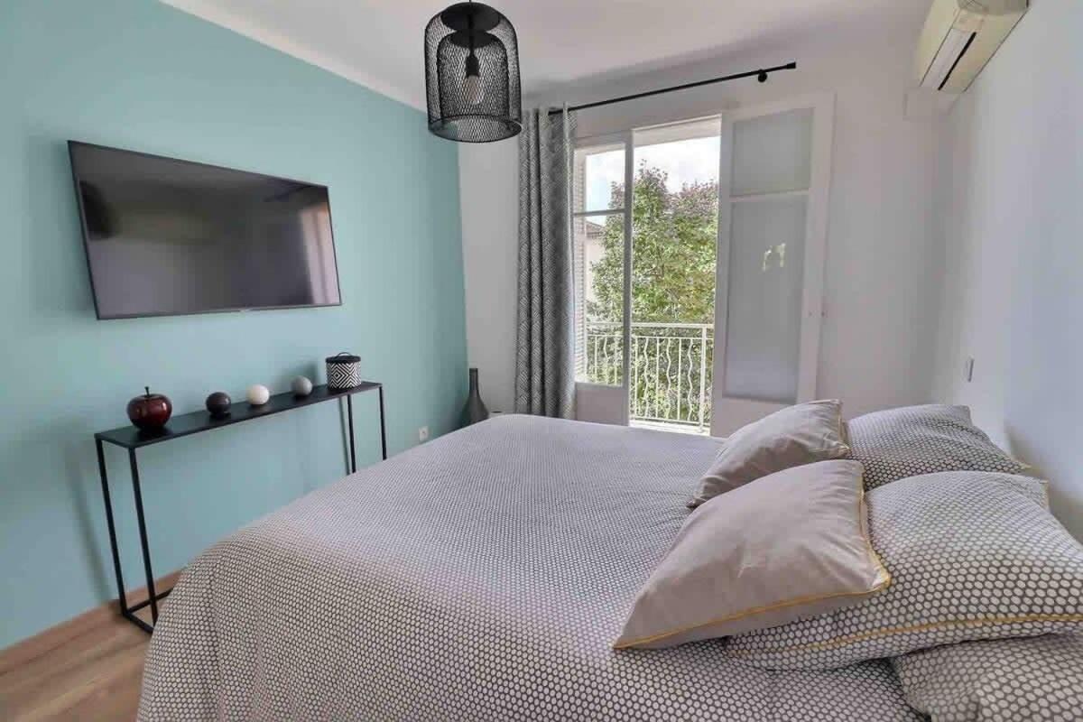 Charmant T2 Avec Balcon - Parking, Ac, Wifi أجاكسيو المظهر الخارجي الصورة
